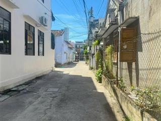 Lô đất 2 mặt tiền trước sau cách biển 400m vĩnh hoà( cũ) nha trang