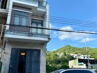 Bán nhà 3 tầng mặt tiền bùi huy bích( hòn sện ) vĩnh hoà nha trang