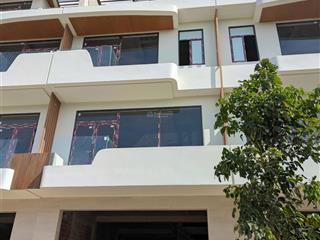 Cần bán căn nhà 5 tầng elysia ngay sông hàn  gần kề dự án cc masterise sắp triển khai chỉ hơn 8 tỷ