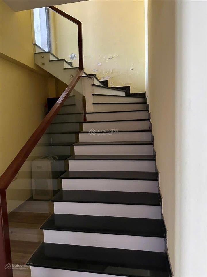 Hạ giá bán nhanh lô đất tặng nhà cấp 4 dt khủng 540m2 ngô quyền ngang 10m nở hậu, giá chỉ 2x tỷ tl