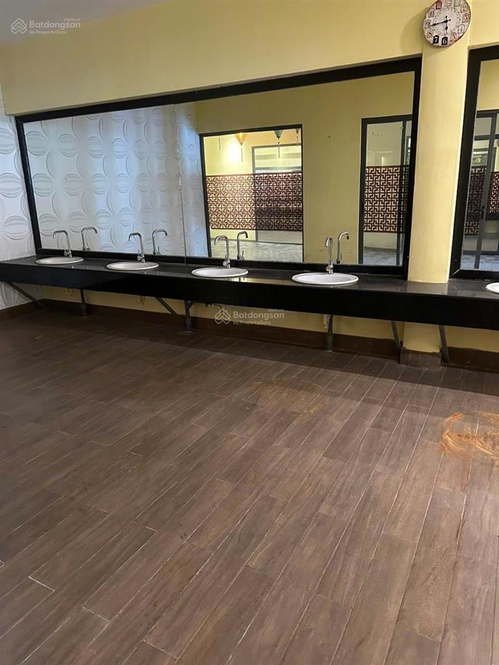 Hạ giá bán nhanh lô đất tặng nhà cấp 4 dt khủng 540m2 ngô quyền ngang 10m nở hậu, giá chỉ 2x tỷ tl