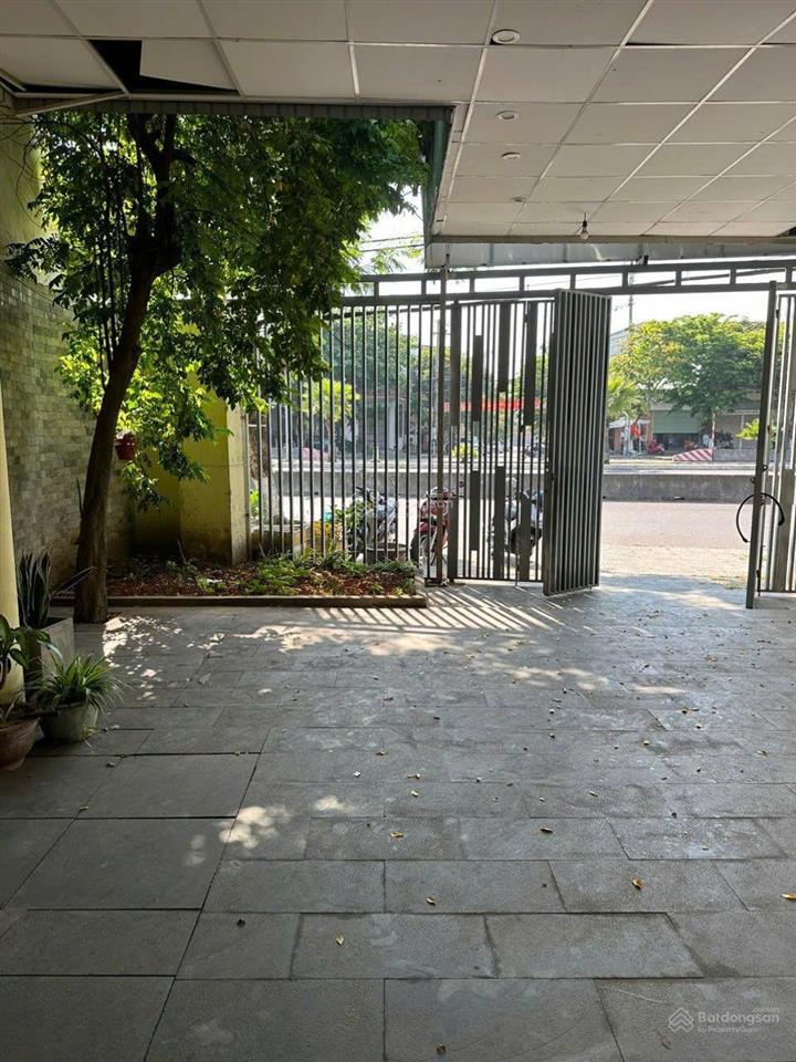 Hạ giá bán nhanh lô đất tặng nhà cấp 4 dt khủng 540m2 ngô quyền ngang 10m nở hậu, giá chỉ 2x tỷ tl