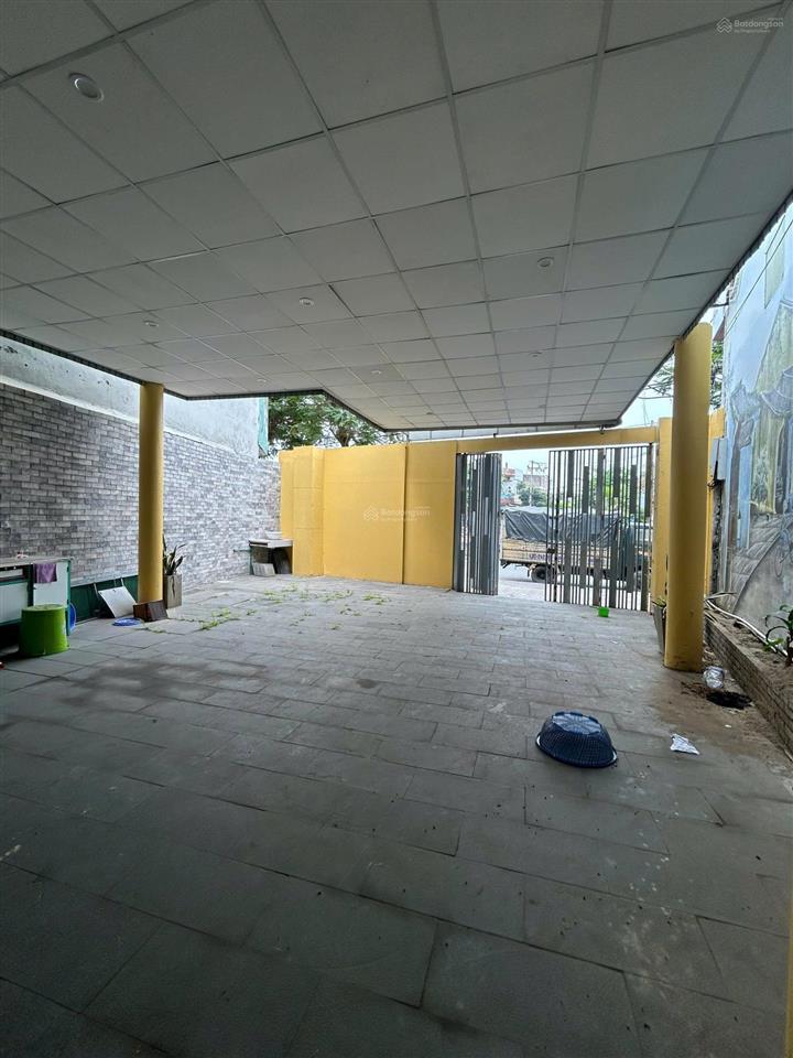 Hạ giá bán nhanh lô đất tặng nhà cấp 4 dt khủng 540m2 ngô quyền ngang 10m nở hậu, giá chỉ 2x tỷ tl