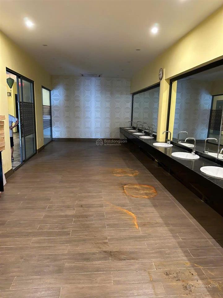 Hạ giá bán nhanh lô đất tặng nhà cấp 4 dt khủng 540m2 ngô quyền ngang 10m nở hậu, giá chỉ 2x tỷ tl