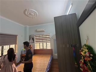 Bán căn góc 2pn, 2wc 70m2 tại chung cư cầu bươu, 2,65 tỷ, tầng trung hướng mát đã có sổ