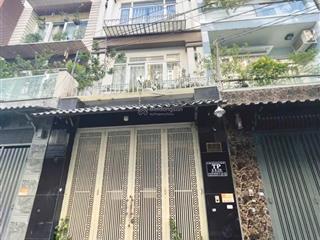 Nhà phố đúc 3.5 tấm gần công viên làng hoa. đường trước nhà 5,5m