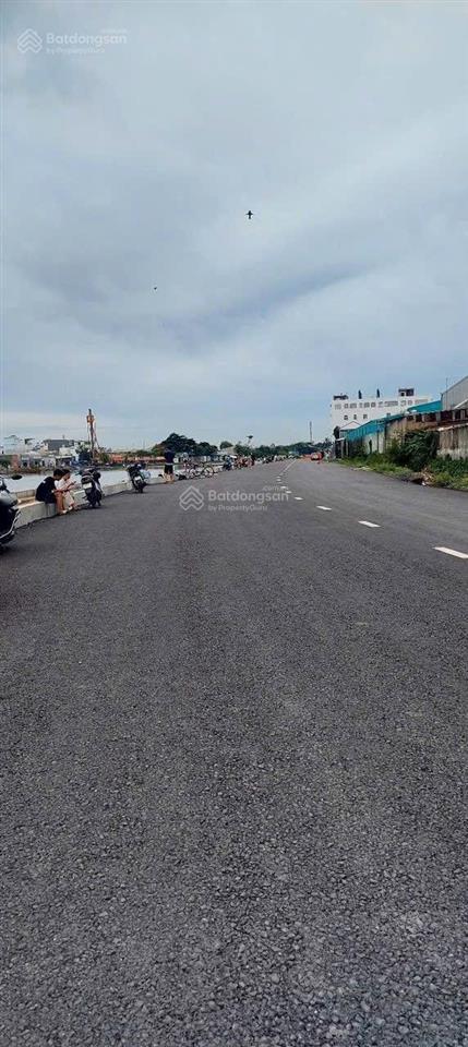 Bán nhà mặt tiền bờ sông vàm thuật  p. an hội đông (p.15 gò vấp cũ)