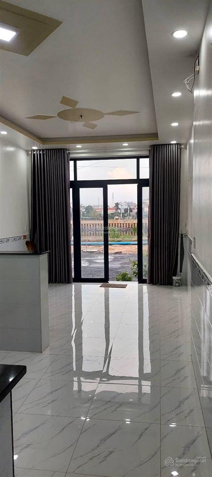 Bán nhà mặt tiền bờ sông vàm thuật  p. an hội đông (p.15 gò vấp cũ)