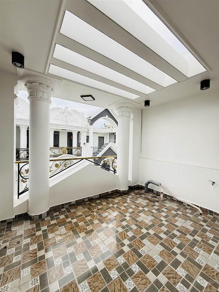 Giá rẻ  hẻm xe hơi bùi đình tuý, bình thạnh  5tầng ( 4 x 16)  64m2  vô ở ngay  8,8 tỷ