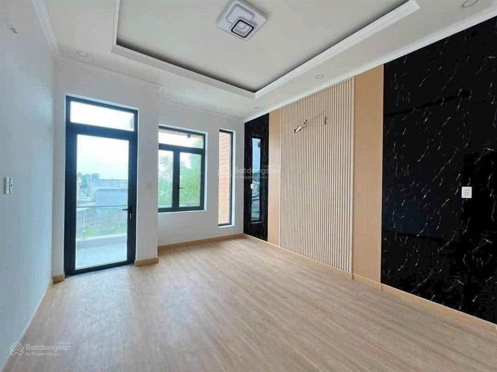 Giá rẻ  hẻm xe hơi bùi đình tuý, bình thạnh  5tầng ( 4 x 16)  64m2  vô ở ngay  8,8 tỷ