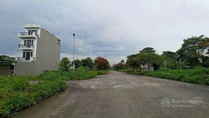 Do nhu cầu chuyển đổi em cần chuyển nhượng gấp lô đất tđc quân khu 3. 0971 769 ***