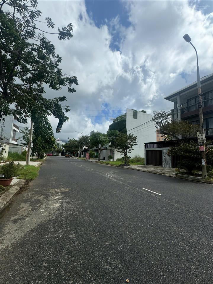 Bán đất đường 10m5 nguyễn đăng giai  gần biển vị trí đẹp dt 90m vị trí đẹp