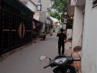 Cho thuê nhà cấp 4, ngõ 1, ngô xuân quảng, 800 nghìn/th, vệ sinh ngoài