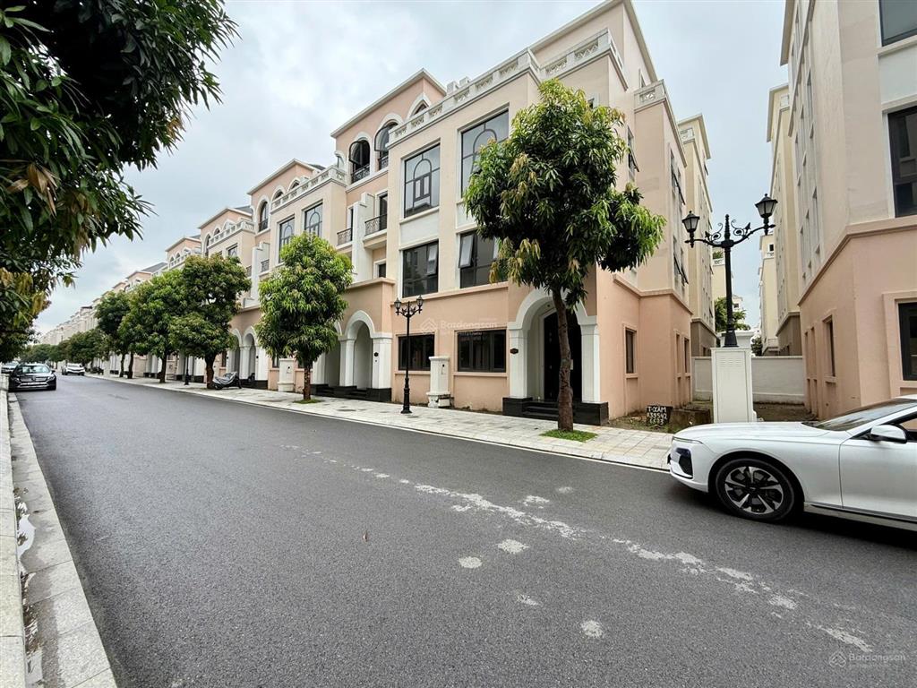 Cho thuê tòa nhà phố ngô xuân quảng , trâu quỳ, gia lâm, hà nội ,620m2 sàn ,giá 50tr ,