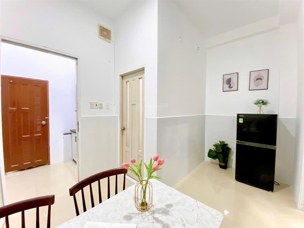 Căn hộ 2pnban côngmáy giặt riêng4ng4xe ngay pullman,bùi viện,đh hoa sen,văn lang,đh mở,hub q1