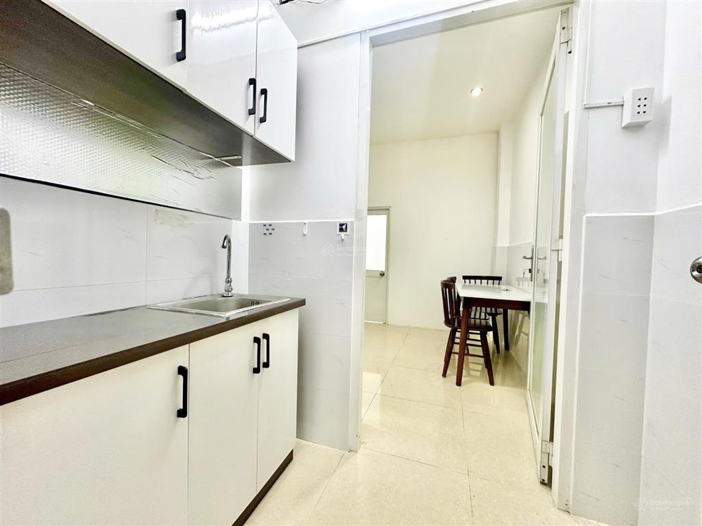 Căn hộ 2pnban côngmáy giặt riêng4ng4xe ngay pullman,bùi viện,đh hoa sen,văn lang,đh mở,hub q1