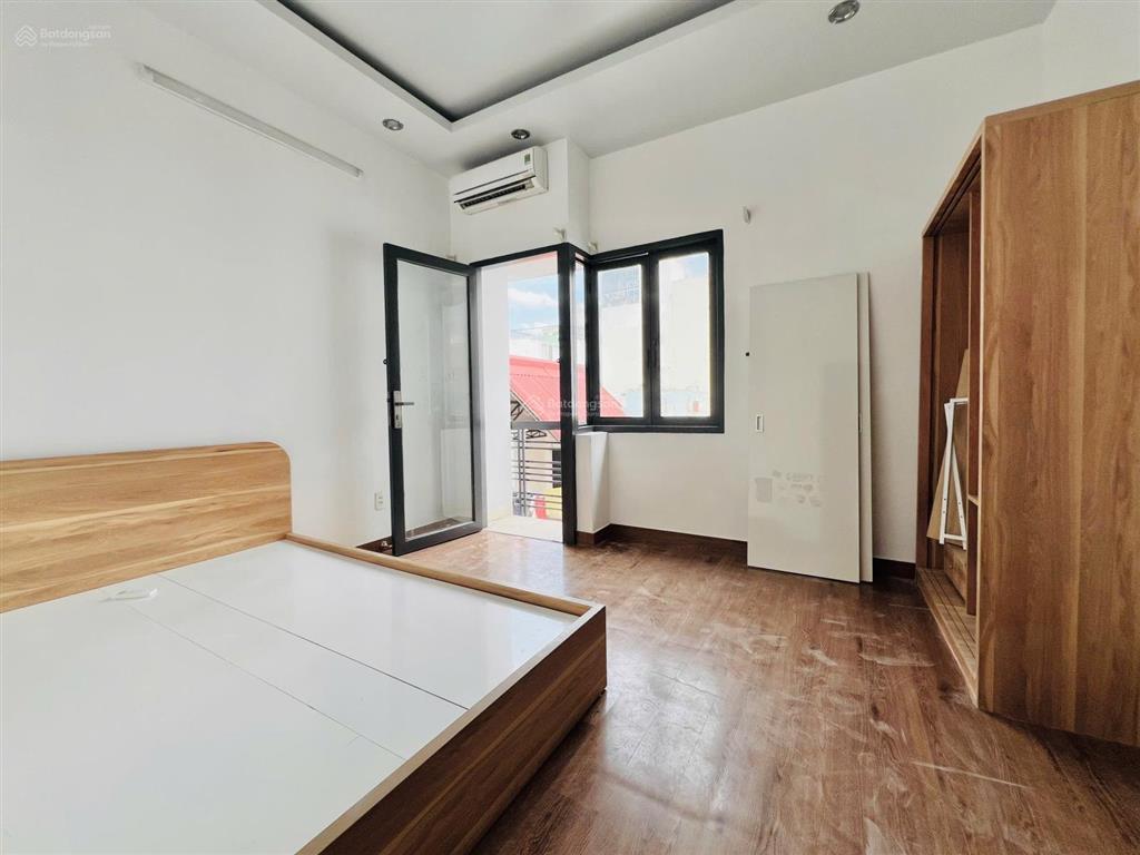 Studio ban công full nt tách bếp giá cả sv ngay cầu lê văn sỹ, khu trần quang diệu, bờ kè q3
