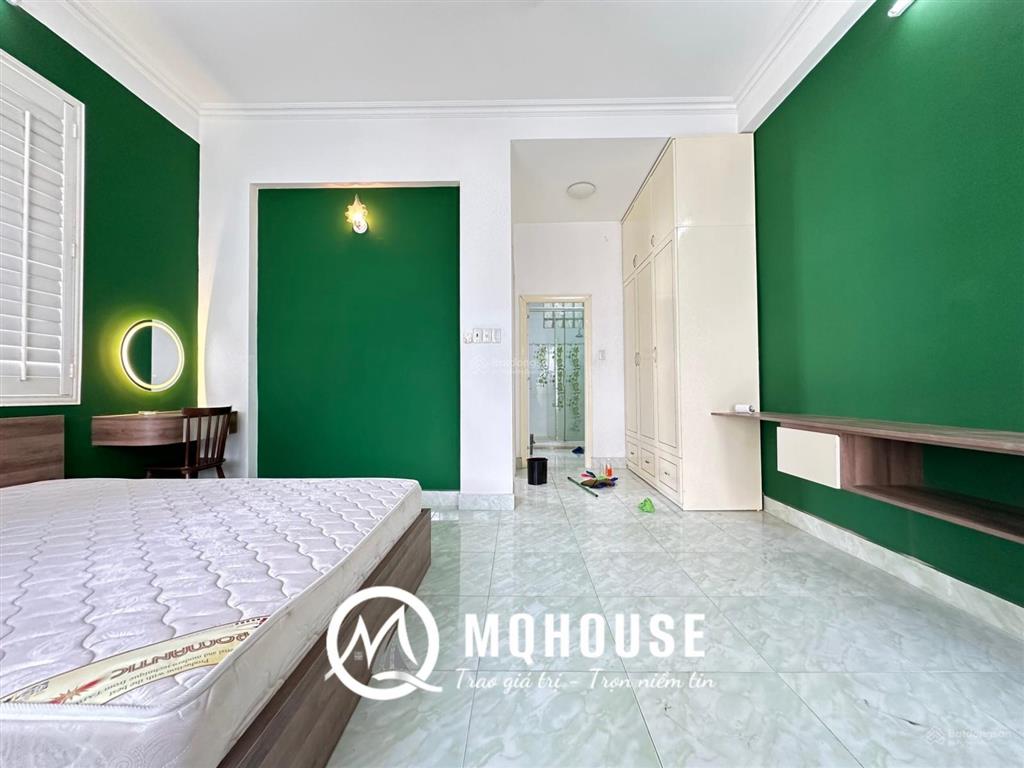 Căn hộ 1pn ban công máy giặt riêng dt 50m2 ngay vòng xoay dân chủ, ga sg, hà đô, cầu lê văn sỹ q3