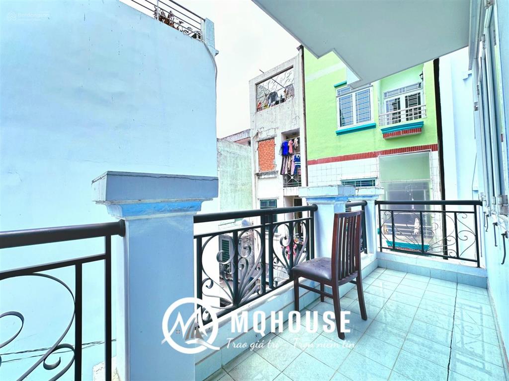 Căn hộ 1pn ban công máy giặt riêng dt 50m2 ngay vòng xoay dân chủ, ga sg, hà đô, cầu lê văn sỹ q3