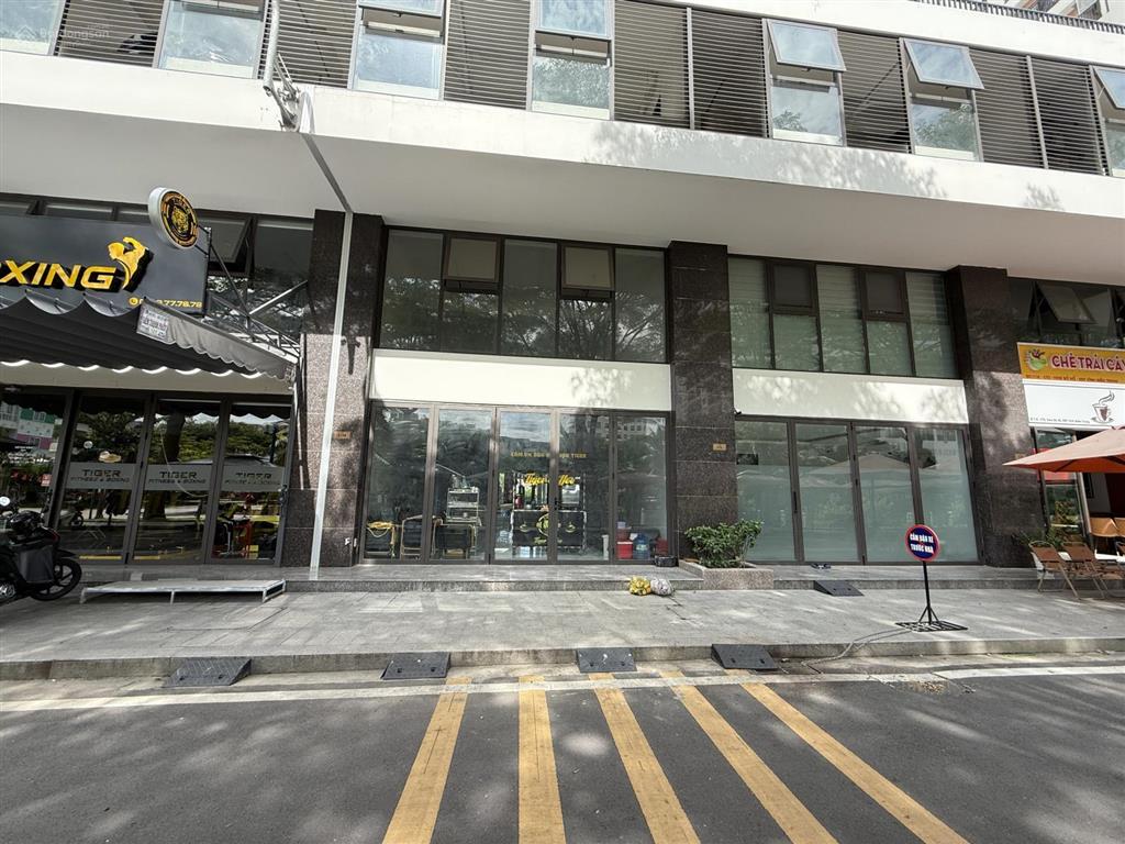 Bán căn shophouse ct3 vĩnh điềm trung view hồ vị trí siêu đẹp trung tâm, đã ra sổ hồng. mặt tiền 6m