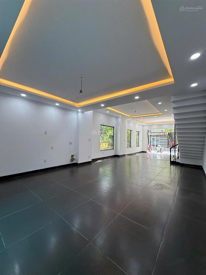 Hiếm nhà đẹp mặt tiền 6m kđt vĩnh điềm trung đường b1 đường ô tô, sổ hồng sang tên.  0901 911 ***