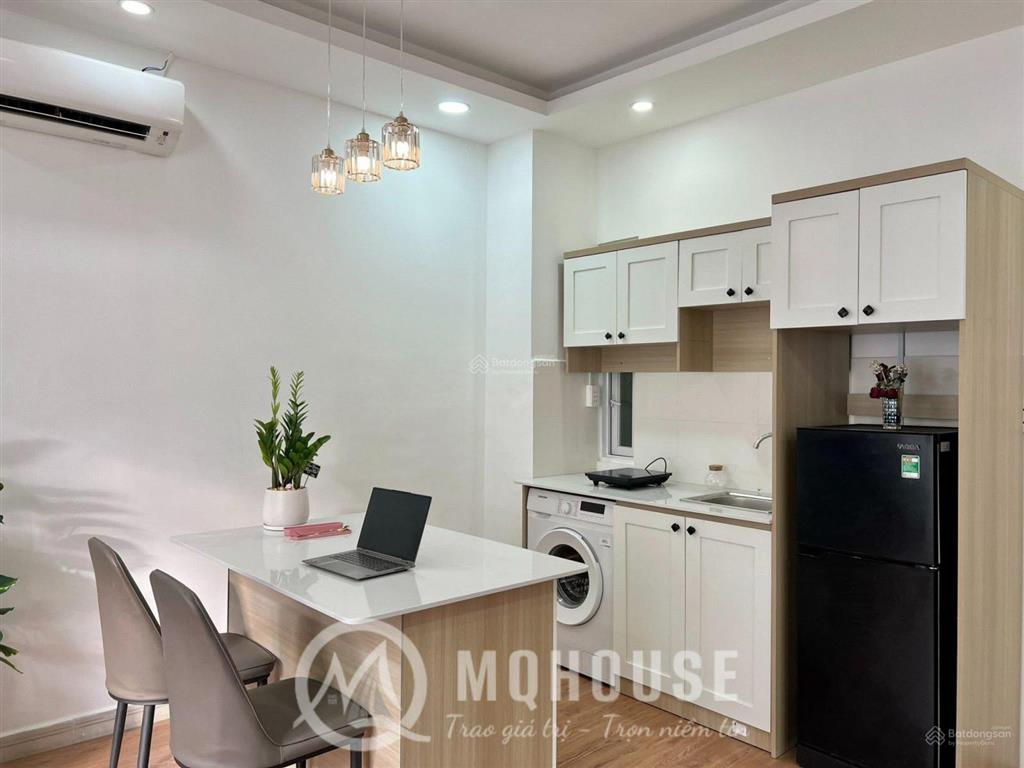 Sắp trống 1pn thoáng 45m2, võ thị sáu q3, thang máy, hẻm oto, yên tĩnh, ngay chợ tân định q1