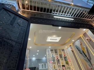 Nhà mới 4 tầng siêu xinh  giá siêu rẻ  chỉ nhỉnh 4 tỷ