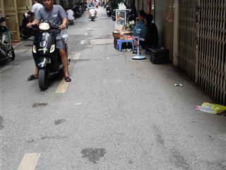 Bán nhà mặt ngõ thông ô tô tránh kinh doanh. giá 4,500 tỷ