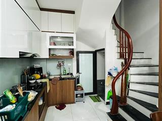 Bán nhà đại la 35 m .sổ đỏ.5 tầng.ngang 3,5 m.giá 6.6 tỷ