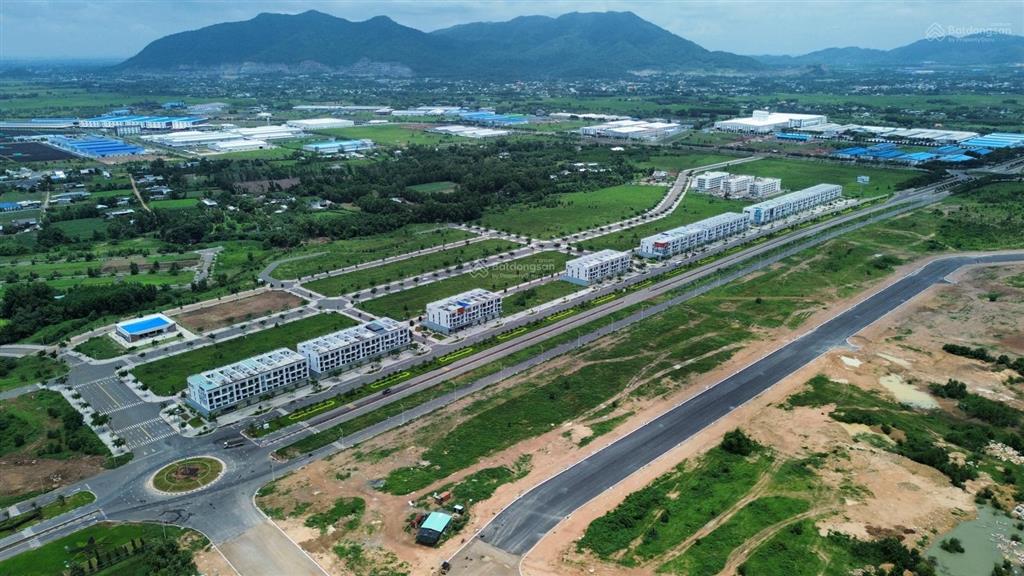 1 cặp chục chính siêu phẩm tdc sonadezi ( cđbrvt) .