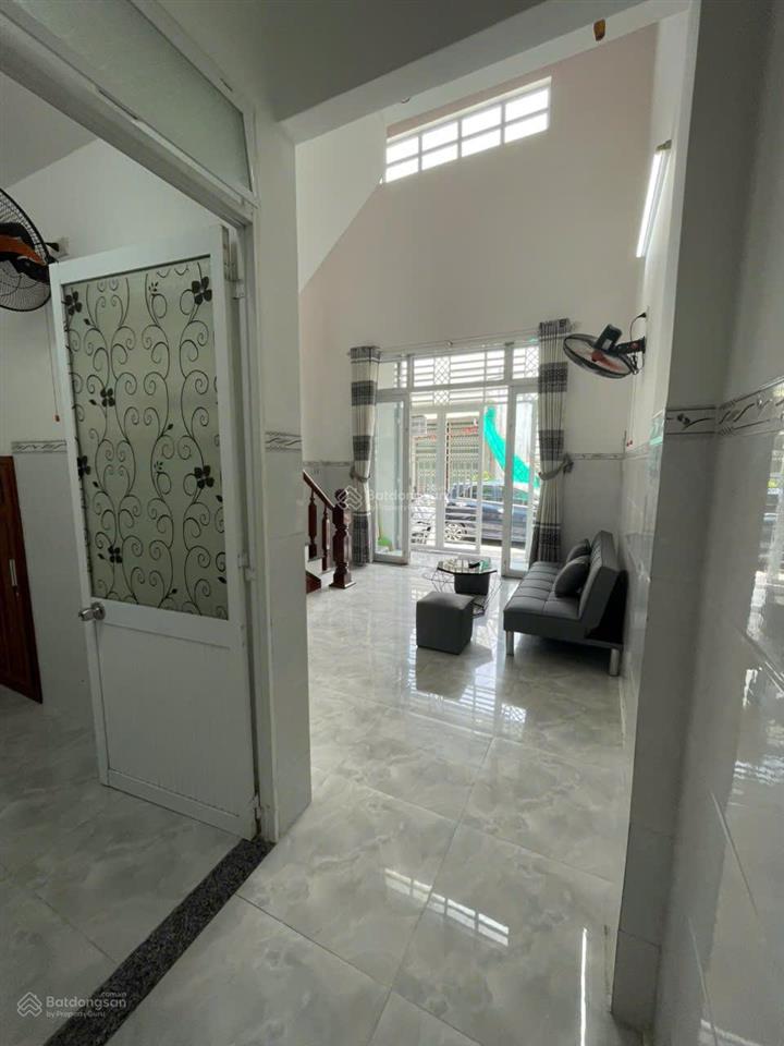 Nhà 2 tầng khu tái định cư vĩnh trường dt 56m2 đường 10m gần chợ