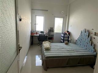 Nhà 3 tầng 1 tim đường nguyễn bặc phường bắc nah trang dt 80m2 ngang 6m cách biển 500m