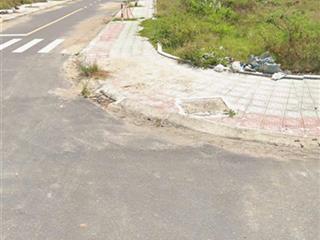 Đất tái định cư ngọc hiệp nha trang dt 99m2 ngang 4,5m đường 16m