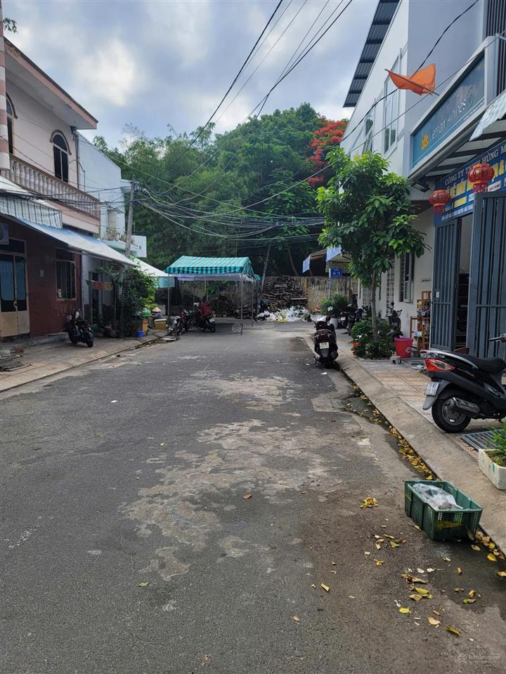 Nhà cấp 4 đường gần tân trào vĩnh nguyên dt 76m2 cách biển hơn 500m