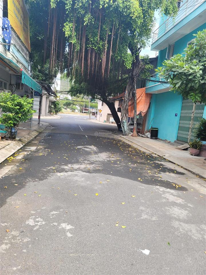 Nhà cấp 4 đường gần tân trào vĩnh nguyên dt 76m2 cách biển hơn 500m