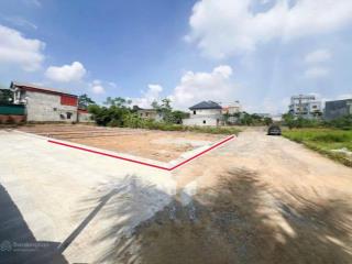 Chính chủ cần tiền bán nhanh lô góc trục chính tân xã giá quá rẻ so với thị trường