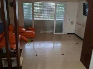 Đất hiếm có đường nguyễn minh hoàng, tân bình. diện tích ngang 8.1m x dài 18m