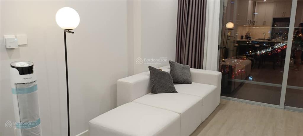 Bán căn hộ cc az sky định công  dt 78m2, 2 phòng ngủ, 2 vs, giá 5.5tỷ