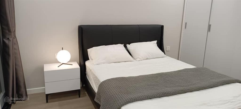 Bán căn hộ cc az sky định công  dt 78m2, 2 phòng ngủ, 2 vs, giá 5.5tỷ