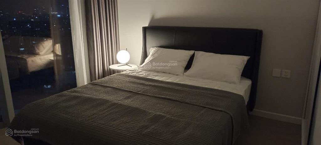 Bán căn hộ cc az sky định công  dt 78m2, 2 phòng ngủ, 2 vs, giá 5.5tỷ