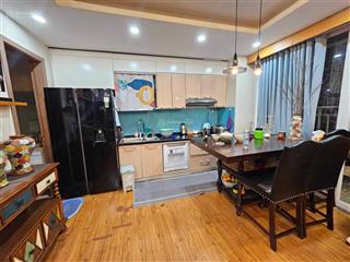 Bán chcc az sky định công  dt 98m2, 3 phòng ngủ 2vs, ban công đông nam mát mẻ