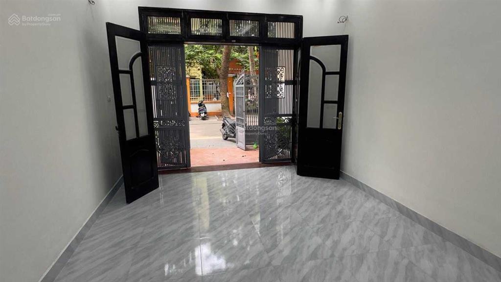 Cho thuê nhà phân lô kđt định công  dt 73m², 4 tầng, mặt tiền 4.5m, ô tô đỗ cổng
