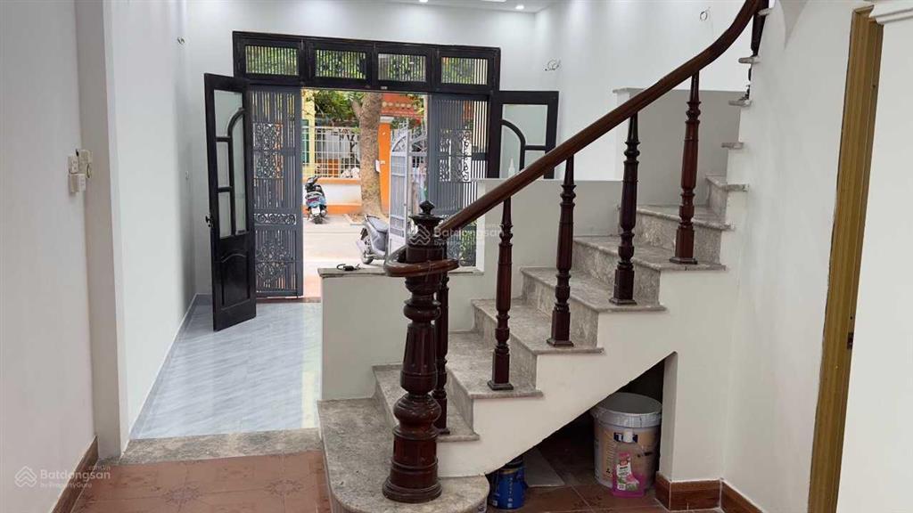 Cho thuê nhà phân lô kđt định công  dt 73m², 4 tầng, mặt tiền 4.5m, ô tô đỗ cổng