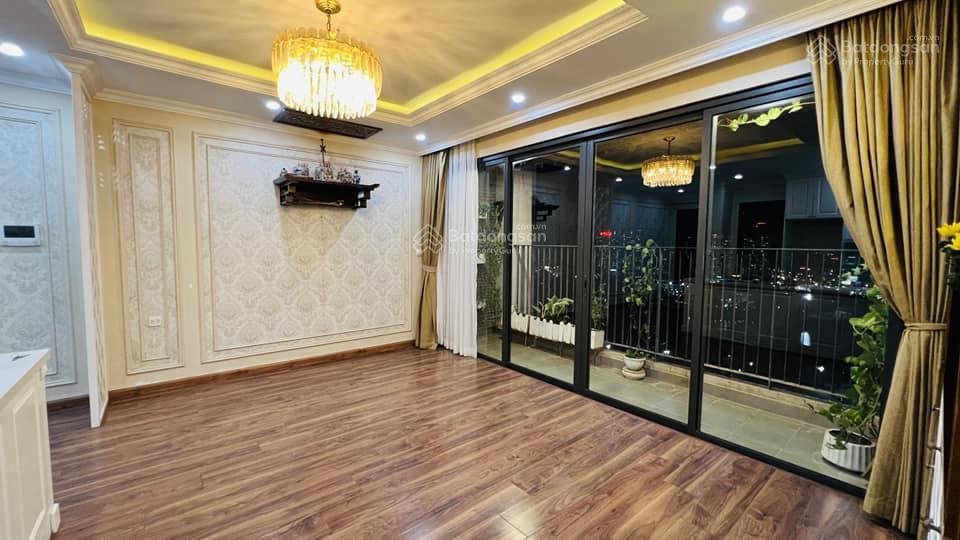 Bán chcc imperial 360 giải phóng, dt 123m2, căn góc 3 phòng ngủ, 2 vs