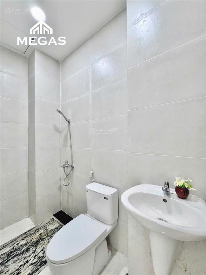 Khai trương studio  ban công thoáng  sang xịn  ngay ngã tư thủ đức