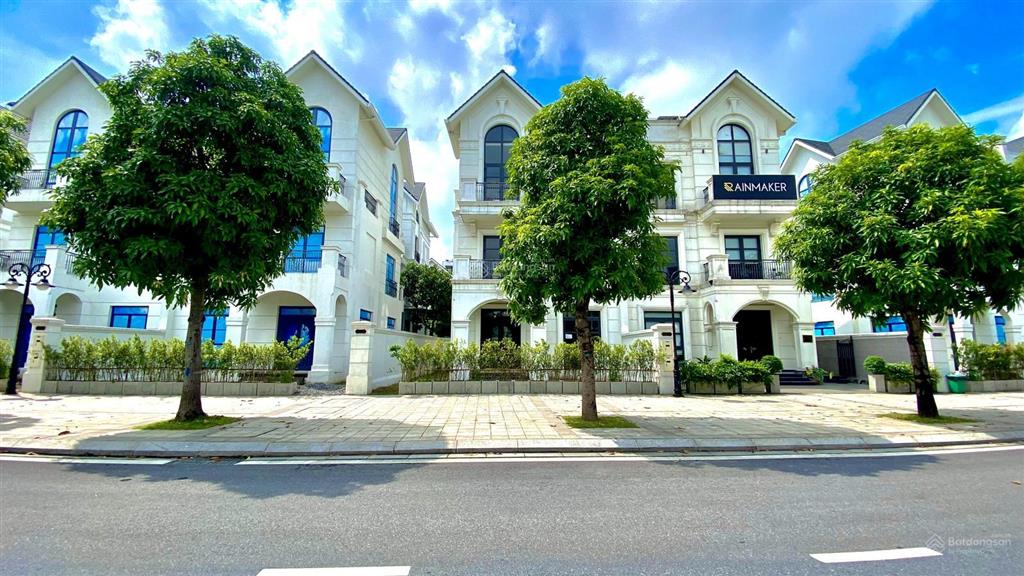 Biệt thự song lập sao biển 17 đường thông ra biển, gần vincom tại vinhomes ocean park 1 gia lâm