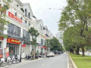 Ngọc trai 6 hoàn thiện có thang máy cho thuê 35 tr/tháng tại vinhomes ocean park 1 gia lâm