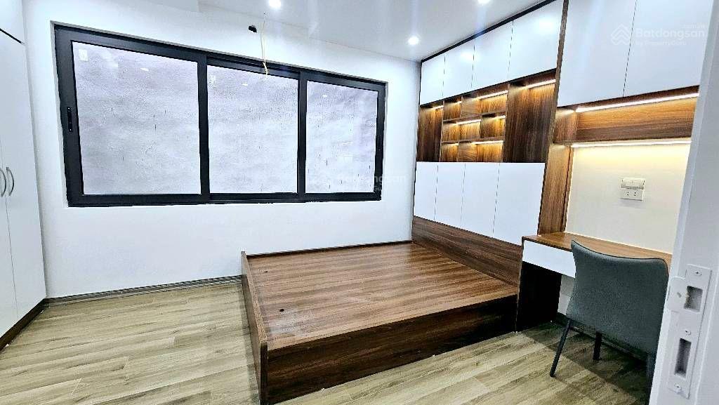 Vương thừa vũ  phân lô  5 tầng thang máy, 47m2, mt4m. giá 13,8 tỷ.