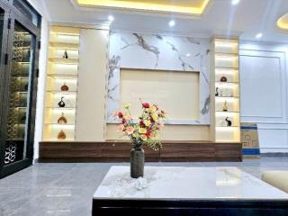 Vương thừa vũ  phân lô  5 tầng thang máy, 47m2, mt4m. giá 13,8 tỷ.