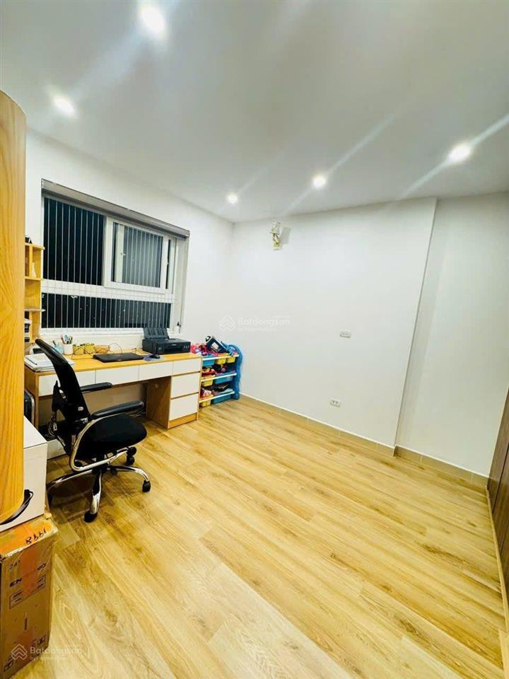 Căn hộ mipec hà đông, sổ đỏ 60m2, 2 phòng ngủ 2vs, full nội thất mới và đồ điện tử.  0939 922 ***